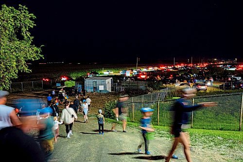 NIC ADAM / FREE PRESS
Cars backed up to leave Thursday night thunder at Victory Lanes Speedway.
240822 - Thursday, August 22, 2024.

Reporter: ?