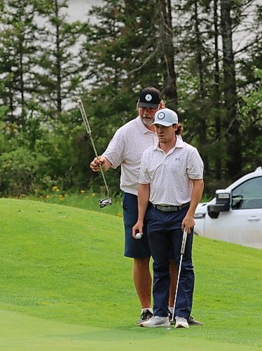 Scott McCallum, left, and Riese Gaber discuss a putt on the ninth hole during the final of the men's' scramble at the Tamarack on Saturday at the Clear Lake Golf Course. (Perry Bergson/The Brandon Sun)
Aug. 24, 2024