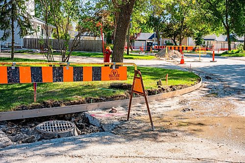 NIC ADAM / FREE PRESS
Construction continues along Greensboro Bay in Waverly Heights Monday morning. 
240826 - Monday, August 26, 2024.

Reporter:?