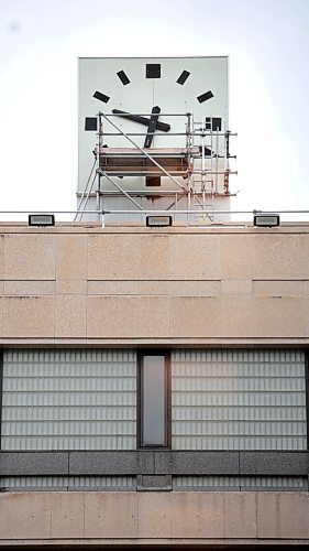 Ruth Bonneville /Free Press

Local - City Hall clock

The City Hall Clock on top of the Susan Thompson Building, overlooking the courtyard at City Hall has scaffolding on ti due to repair work.

See story. 


Aug 27th, 2024