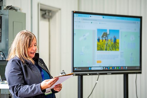 NIC ADAM / FREE PRESS
Emili communication manager Jennifer Cox gives a presentation at Innovation Farms Tuesday.
240826 - Monday, August 26, 2024.

Reporter: Gabby