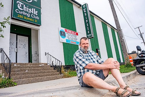 NIC ADAM / FREE PRESS
Thistle Curling Club&#x2019;s Secretary Trevor De Ryck pictured outside the former club building on Burnell St. Tuesday.
240827 - Tuesday, August 27, 2024.

Reporter: Aaron