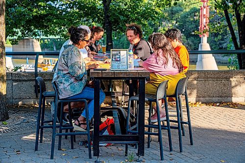 NIC ADAM / FREE PRESS
Winnipeg Trails has been helping Winnipeggers say hello... or aaniin... to new languages this summer through a series of free &quot;language tables&quot; offered Wednesday through Friday evenings at the Forks. People can come and learn a few words of Cree (Inininow) or Ojibwe (Anishinaabemowin) in a friendly, inclusive environment. Jen Zoratti took part in an Wednesday evening class to learn more about the program.
240828 - Wednesday, August 28, 2024.

Reporter: Jen Zoratti