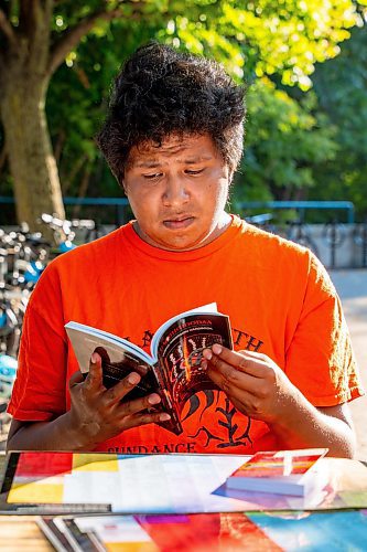 NIC ADAM / FREE PRESS
Juston Tuesday helps teach Cree and Ojibwe at the free &quot;language tables&quot; offered Wednesday through Friday evenings at the Forks.
240828 - Wednesday, August 28, 2024.

Reporter: Jen Zoratti