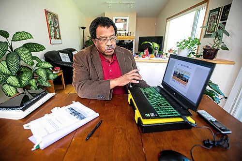 MIKAELA MACKENZIE / WINNIPEG FREE PRESS

Jairo Viafara, owner of Via Fara Transportation Policy and Planning Consulting, with his new report on pedestrian safety on Friday, Aug. 30, 2024. 

For Joyanne story.
Winnipeg Free Press 2024