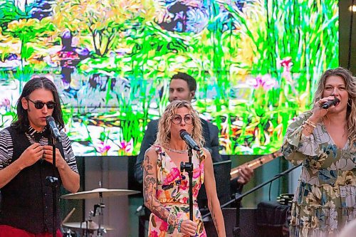 BROOK JONES / FREE PRESS
The Big City All Star Band performs during A Picnic in Provence - Garden Party 2024 at the Leo Mol Sculpture Garden at Assiniboine Park in Winnipeg, Man., Wednesday, Aug. 28, 2024. The annual fundraiser supports the Assiniboine Park Conservancy and this year's event included 500 guests.