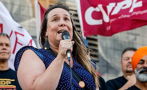 JOHN WOODS / WINNIPEG FREE PRESS
Elmwood-Transcona by-election candidate Leila Dance speaks at the Winnipeg Labour Council&#x2019;s Labour Day rally and march in Winnipeg Monday, September 2, 2024.

Re: jura