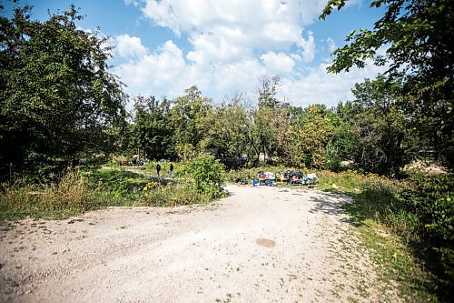 MIKAELA MACKENZIE / WINNIPEG FREE PRESS

The encampment where a police car hit a woman, who later died from her injuries, at Fort Rouge Park on Tuesday, Sept. 3, 2024. 

For Nicole story.
Winnipeg Free Press 2024