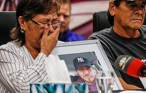 JOHN WOODS / WINNIPEG FREE PRESS
Joanne Sinclair, mother of Aaron Sinclair, weeps as she  speaks about her son and Pimicikamak Cree Nation missing person Aaron Sinclair at Manitoba Keewatinowi Okimakanak (MKO) in Winnipeg Tuesday, September 3, 2024. Sinclair went missing August 20.

Re: ?