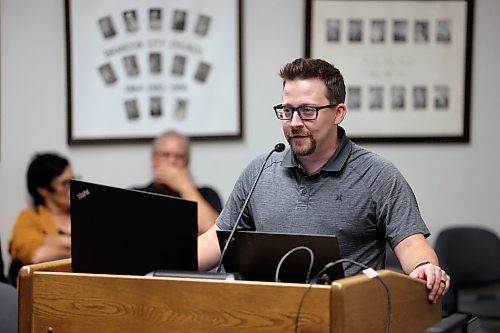 Brandon's director of finance, Troy Tripp, discusses the financial details of the replacement of the Sportsplex ice plant at Tuesday's city council meeting. (Colin Slark/The Brandon Sun)