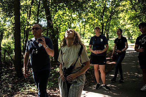 MIKAELA MACKENZIE / WINNIPEG FREE PRESS

Ashley Huot looks up for birds during the University of Manitoba Indigenous Birding Club&#x573; weekly birding walk on Friday, Aug. 30, 2024. 

For Eva story.
Winnipeg Free Press 2024