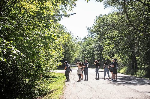 MIKAELA MACKENZIE / WINNIPEG FREE PRESS

The University of Manitoba Indigenous Birding Club on their weekly birding walk in King&#x573; Park on Friday, Aug. 30, 2024. 

For Eva story.
Winnipeg Free Press 2024