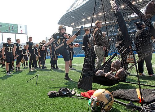 CHERYL HNATIUK / FREE PRESS

- feature on University of Manitoba Bisons starting kicker Maya Turner

August 31, 2024

Winnipeg Free Press 2024