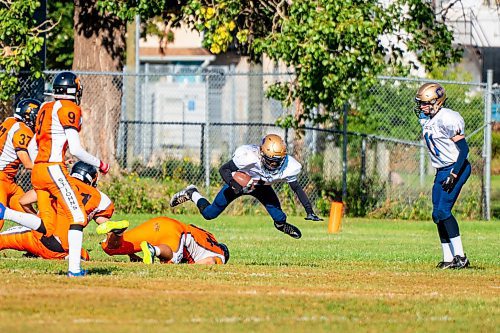 NIC ADAM / FREE PRESS
St. Norbert Celtics&#x2019; Donald Mateyo (#1) plays in a game vs. The St. John&#x2019;s Tigers&#x2019; #17 at North Winnipeg Nomads Minor Football Club.
240905 - Thursday, September 05, 2024.

Reporter:?