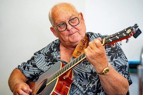 NIC ADAM / FREE PRESS
Harry McKay plays his guitar at lively bluegrass jam Friday morning in the Lake Trail Family Restaurant in Anola, MB.
240906 - Friday, September 06, 2024.

Reporter: ?