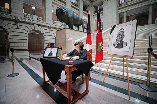 Ruth Bonneville / Free Press

Local  - book of condolences

Photo of Manitoba's Lieutenant-Governor Anita Neville, the first to sign the book of condolences Tuesday. 

Manitoba's Lieutenant-Governor Anita Neville, Premier Wab Kinew, interim opposition Leader Wayne Ewasko and  Mayor Scott Gillingham, along with other elected officials, are the first to  sign book of condolences for the late grand chief Cathy Merrick at the legislature Tuesday.



Sept 10th,  2024