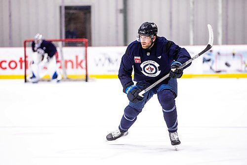 MIKAELA MACKENZIE / WINNIPEG FREE PRESS

Adam Lowry (17) during an informal preseason captain&#x573; skate at the Hockey For All Centre on Tuesday, Sept. 10, 2024. 

For Mike McIntyre story.
Winnipeg Free Press 2024