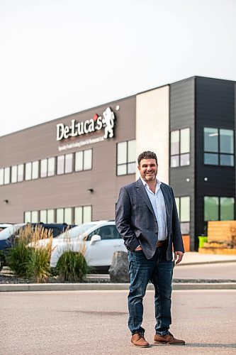 MIKAELA MACKENZIE / WINNIPEG FREE PRESS

Marco De Luca, co-owner of De Luca&#x2019;s, at their building in Oak Bluff on Tuesday, Sept. 10, 2024. De Luca&#x2019;s set up in Oak Bluff in 2018 and has since been joined by many businesses. 

For Gabby story.
Winnipeg Free Press 2024