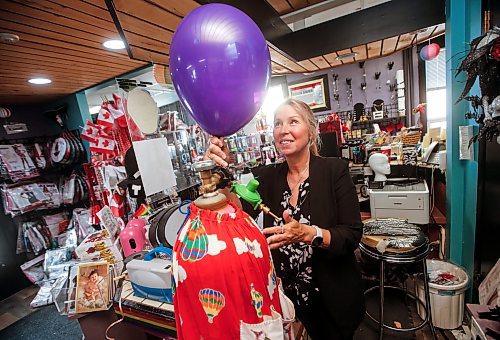 JOHN WOODS / FREE PRESS
Cheryl Wiebe, owner of Gags Unlimited who is closing her business at the end of September, is photographed in her store Tuesday, September 10, 2024. Wiebe cites multiple economic reasons for the closure. Hamilton House, where the business is located, is also up for sale.

Reporter: gabby