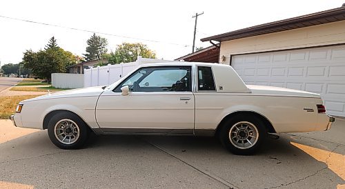 Mike Williams' 1987 Buick Regal Limited at his home in Brandon's west end on Wednesday. (Michele McDougall/The Brandon Sun)