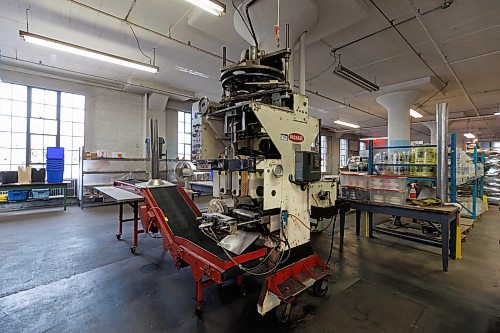 MIKE DEAL / FREE PRESS
A packaging machine.
Nutty Club warehouse and packaging facility at 130 Galt Avenue where everything is getting ready to be put up for auction.
240910 - Tuesday, September 10, 2024.