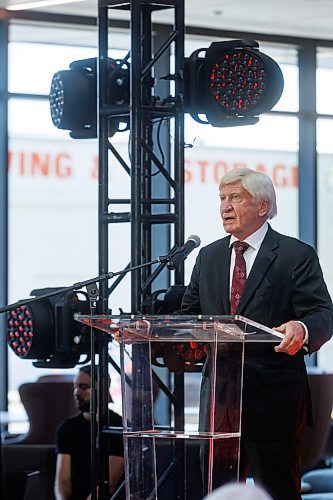 MIKE DEAL / FREE PRESS
Walter Schroeder speaks to the crowd of students at RRC Polytech in the Manitou a bi Bii daziigae building, after the announcement of his $15 million donation Thursday morning.
The announcement launched the Schroeder Institute of Entertainment and Media Arts after the donation of $15 million from Walter and Maria Schroeder through the Schroeder Foundation.
240912 - Thursday, September 12, 2024.