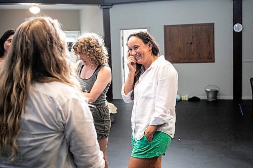 MIKAELA MACKENZIE / WINNIPEG FREE PRESS

Director Erin McGrath during rehearsals on Thursday, Sept. 12, 2024. An all-woman cast and crew are behind the upcoming Winnipeg Studio Theatre-Rainbow Stage presentation of Miss Shakespeare.

For arts story.
Winnipeg Free Press 2024