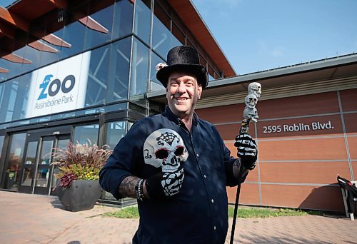 Ruth Bonneville / Free Press

VOLUNTEERS - Boo at Zoon  - Jordon Lanthier

Photo of Jordon Lanthier outside the Zoo entrance  Thursday.  Lanthier volunteers every year at Boo at the Zoo. 

See story by. Aaron

Sept 12th,  2024