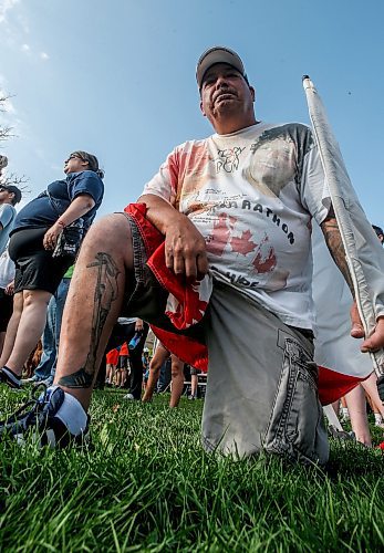 JOHN WOODS / FREE PRESS
Carlisle Settee, a cousin of Terry Fox who has tattooed Terry&#x2019;s artificial leg on his leg, waits for the start of Terry Fox Run at Assiniboine Park Sunday, September 15, 2024. 

Reporter: tyler