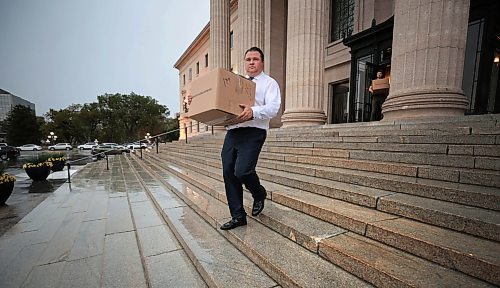 Ruth Bonneville / Free Press

LOCAL - NDP Mark Wasyliw Packs bags

NDP MLA Fort Garry, Mark Wasyliw,  walks out of the Legislative Building with boxes Monday after dispute with the NDP leader, Wab Kinew.  On his way to his car in the rain carrying one of several boxes to be loaded he says that Kinew needs help and that he's glad to be gone.  

See story by Kevin.  

Sept 13th,  2024