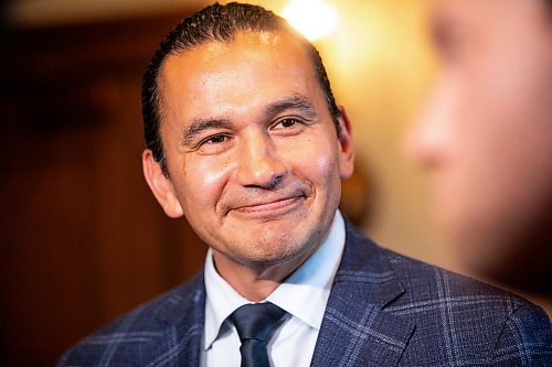 MIKAELA MACKENZIE / WINNIPEG FREE PRESS

Premier Wab Kinew defends the NDP caucus&#x573; decision to oust MLA Mark Wasyliw at the Manitoba Legislative Building on Tuesday, Sept. 17, 2024.

For Carol story.
Winnipeg Free Press 2024