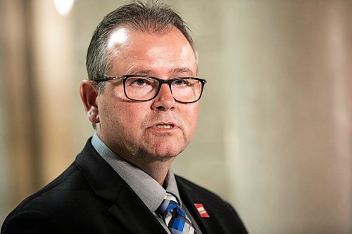 MIKAELA MACKENZIE / WINNIPEG FREE PRESS

Interim Progressive Conservative Leader Wayne Ewasko speaks to media after calling for a third-party investigation into &#x4b3;erious allegations&#x4e0;of bullying and harassment by Kinew from ousted MLA Mark Wasyliw at the Manitoba Legislative Building on Tuesday, Sept. 17, 2024.

For Carol story.
Winnipeg Free Press 2024