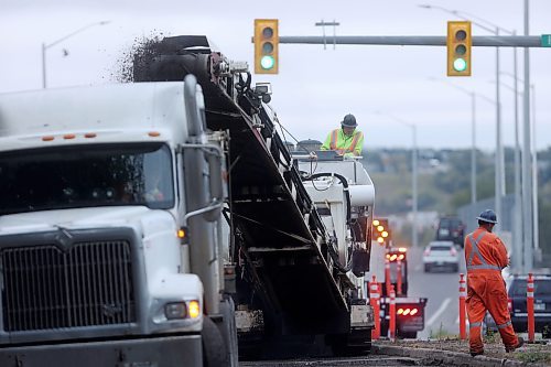 A road crew begins tearing up 18th Street at the Rosser Avenue intersection on Wednesday afternoon as reconstruction of one of Brandon's main thoroughfares begins, following Premier Wab Kinew's Sept. 3 announcement of $9.7 million to resurface the street between Rosser and Aberdeen avenues. (Matt Goerzen/The Brandon Sun)