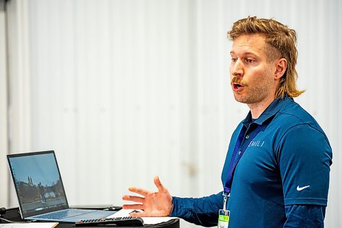 NIC ADAM / FREE PRESS
Emili public policy &amp; stakeholder engagement manager Kyle Hiebert gives a presentation at Innovation Farms Tuesday.
240826 - Monday, August 26, 2024.

Reporter: Gabby