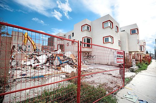 Ruth Bonneville / Free Press

Local - 575 Balmoral demo

A former low-income housing complex called, Centre Village and  built in 2010 for low-income families, is being torn down Thursday. 


Sept 19th,  2024L