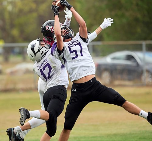 19092024
Zach Boryskiewich #57 of the Vincent Massey Vikings catches the ball for an interception during high school football action against the Coll&#xe8;ge Sturgeon Heights Collegiate Huskies at VMHS on Thursday afternoon.
(Tim Smith/The Brandon Sun)