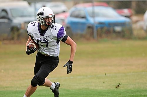 19092024
Zach Boryskiewich #57 of the Vincent Massey Vikings runs the ball after an interception during high school football action against the Coll&#xe8;ge Sturgeon Heights Collegiate Huskies at VMHS on Thursday afternoon.
(Tim Smith/The Brandon Sun)