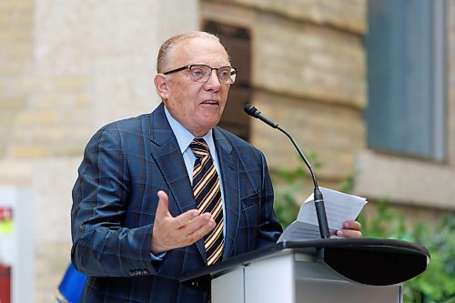 MIKE DEAL / FREE PRESS
Dr. Gerald Niznick speaks during the event announcing the new state-of-the-art, 33,770 sq. ft.&#xa0;dental&#xa0;clinic and education centre at the Dr. Gerald Niznick College of Dentistry is under construction.
240920 - Friday, September 20, 2024.