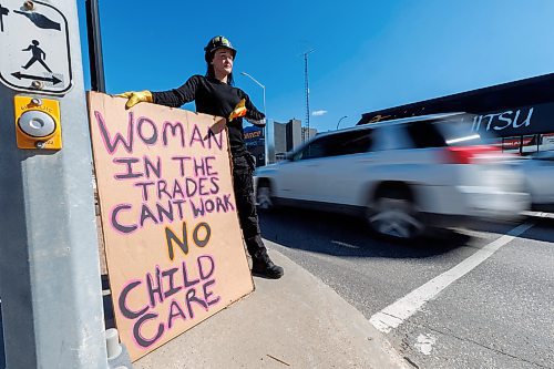 MIKE DEAL / FREE PRESS
Arleen Kehler, a single mom in the trades says she was forced to leave her job earlier this year and go on EIA because she wasn&#x2019;t able to find accessible care before and after school for her three kids. She said she gets so frustrated, she&#x2019;s gone out on Portage with her hard hat and a sign that says women in trades can&#x2019;t work. 
Reporter: Malak Abas
240920 - Friday, September 20, 2024.