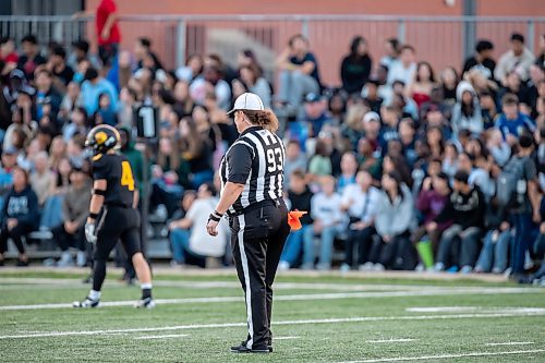 BROOK JONES / FREE PRESS
The Dakota Lancers host the visiting Grant Park Pirates in AAAA South East Winnipeg High School Football League action at Dakota Collegiate in Winnipeg, Man., Thursday, Sept. 19, 2024.