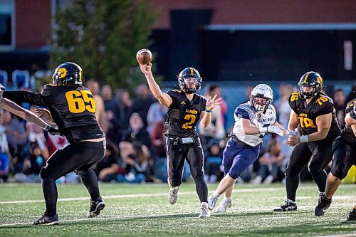 BROOK JONES / FREE PRESS
The Dakota Lancers host the visiting Grant Park Pirates in AAAA South East Winnipeg High School Football League action at Dakota Collegiate in Winnipeg, Man., Thursday, Sept. 19, 2024.