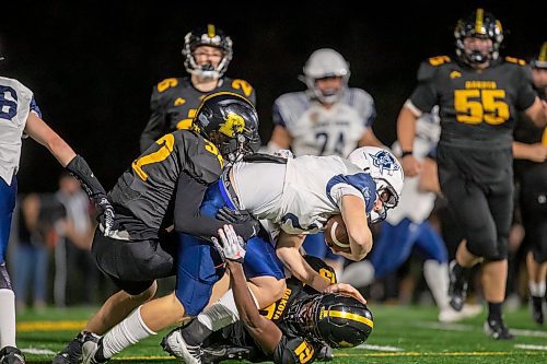 BROOK JONES / FREE PRESS
The Dakota Lancers host the visiting Grant Park Pirates in AAAA South East Winnipeg High School Football League action at Dakota Collegiate in Winnipeg, Man., Thursday, Sept. 19, 2024.