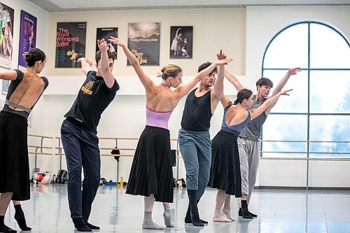 MIKAELA MACKENZIE / WINNIPEG FREE PRESS

Royal Winnipeg Ballet dancers rehearse &#x161;&#x25b;gat&#x259;m on Friday, Sept. 20, 2024. Choreographed by Cameron sink&#x2b7;&#x259; Fraser-Monroe, the piece will premiere at New York&#x2019;s Fall for Dance Festival next week.

For &#x2014; story.
Winnipeg Free Press 2024