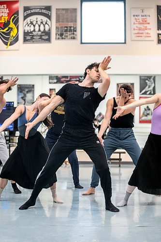 MIKAELA MACKENZIE / WINNIPEG FREE PRESS

Royal Winnipeg Ballet dancers rehearse &#x161;&#x25b;gat&#x259;m on Friday, Sept. 20, 2024. Choreographed by Cameron sink&#x2b7;&#x259; Fraser-Monroe, the piece will premiere at New York&#x2019;s Fall for Dance Festival next week.

For &#x2014; story.
Winnipeg Free Press 2024