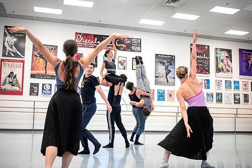 MIKAELA MACKENZIE / WINNIPEG FREE PRESS

Royal Winnipeg Ballet dancers rehearse &#x161;&#x25b;gat&#x259;m on Friday, Sept. 20, 2024. Choreographed by Cameron sink&#x2b7;&#x259; Fraser-Monroe, the piece will premiere at New York&#x2019;s Fall for Dance Festival next week.

For &#x2014; story.
Winnipeg Free Press 2024