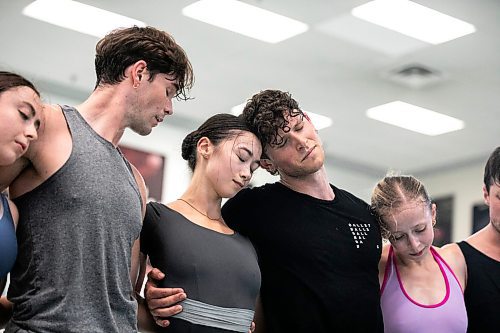 MIKAELA MACKENZIE / WINNIPEG FREE PRESS

Royal Winnipeg Ballet dancers rehearse &#x161;&#x25b;gat&#x259;m on Friday, Sept. 20, 2024. Choreographed by Cameron sink&#x2b7;&#x259; Fraser-Monroe, the piece will premiere at New York&#x2019;s Fall for Dance Festival next week.

For &#x2014; story.
Winnipeg Free Press 2024