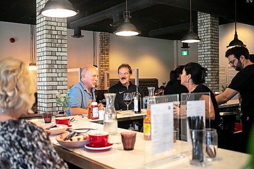 MIKAELA MACKENZIE / WINNIPEG FREE PRESS

Regulars Rod Jagger (left) and Frank Winter at the Roasted Nomad on Friday, Sept. 20, 2024. 

For Eva story.
Winnipeg Free Press 2024