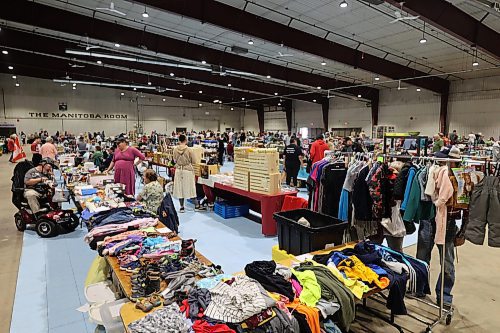 The Manitoba Room at the Keystone Centre buzzed with activity as United Way of Brandon & District hosted its largest garage sale, the Fall edition, on Saturday. United Way of Brandon operation director Janis Evens says the event had over 140 tables featuring everything from handcrafted items to repurposed goods and drew an estimated 1,500 patrons.(Abiola Odutola/The Brandon Sun)