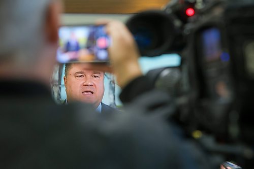 MIKE DEAL / FREE PRESS
Mark Wasyliw holds a press conference to talk about the incident between Wab Kinew and Obby Khan on April 13, 2023.
240923 - Monday, September 23, 2024. 