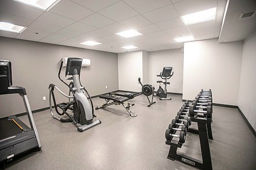 MIKAELA MACKENZIE / WINNIPEG FREE PRESS
	
The gym at The Bolt, a luxury apartment block on Pembina, on Tuesday, Sept. 24, 2024. 

For Aaron Epp story.
Winnipeg Free Press 2024